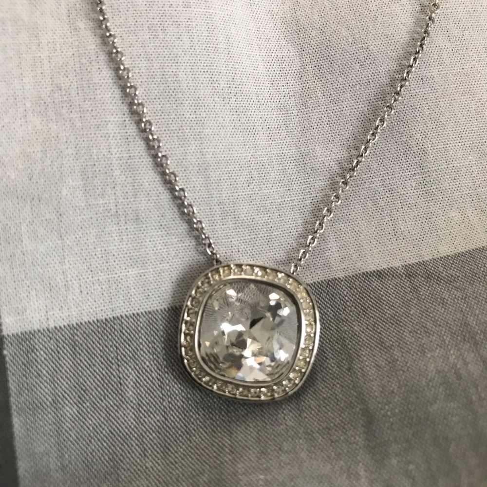 Crystal halo necklace